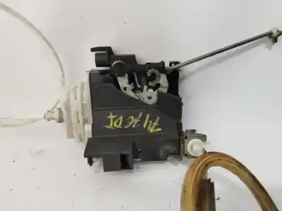 Автозапчасти б/у ЗАМОК ЛЕВОЙ ПЕРЕДНЕЙ ДВЕРИ за AUDI A4 AVANT (B5)  ссылки OEM IAM   