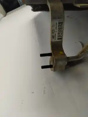 Pezzo di ricambio per auto di seconda mano CONDENSATORE / RADIATORE ARIA CONDIZIONATA per KIA CEED  Riferimenti OEM IAM 976061H600  