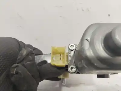 Pezzo di ricambio per auto di seconda mano MOTORE ALZACRISTALLI ANTERIORE DESTRO per SEAT LEON ST (5F8)  Riferimenti OEM IAM 5Q0959802B  