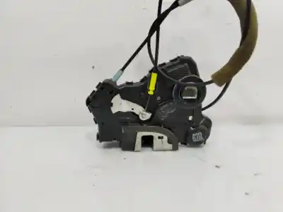 Second-hand car spare part front right door lock for toyota corolla (e12) 2.0 d-4d linea sol berlina oem iam references   