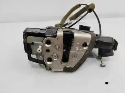 Second-hand car spare part front right door lock for toyota corolla (e12) 2.0 d-4d linea sol berlina oem iam references   