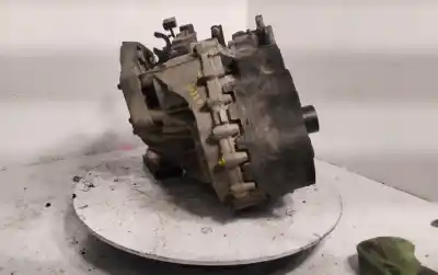 Pezzo di ricambio per auto di seconda mano riduttore per land rover range rover evoque 2.0 td4 cat riferimenti oem iam gj3r7002cb  