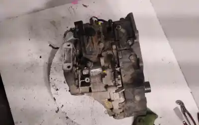 Pezzo di ricambio per auto di seconda mano riduttore per land rover range rover evoque 2.0 td4 cat riferimenti oem iam gj3r7002cb  