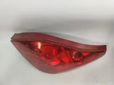 Pezzo di ricambio per auto di seconda mano luci posteriori destra per peugeot 207 cc básico riferimenti oem iam 968017908000  
