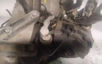 Автозапчастина б/у коробка передач для dacia logan express ambiance посилання на oem iam jr5147  