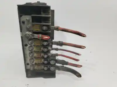 Pezzo di ricambio per auto di seconda mano Scatola Relè/fusibili per AUDI A3 (8P) 1.9 TDI Attraction 105 CV / 77 KW Riferimenti OEM IAM 1K0937125A  