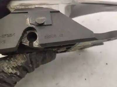 Peça sobressalente para automóvel em segunda mão puxador interior dianteiro direito por toyota auris active referências oem iam 62318a2