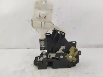 Автозапчастина б/у замок передній праві двері для volkswagen caddy ka/kb (2k) kombi посилання на oem iam 3b1837016br  