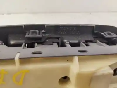 Second-hand car spare part left front power window switch for toyota auris active oem iam references 74232-02550