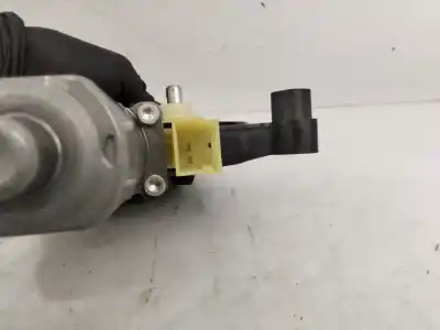 Pezzo di ricambio per auto di seconda mano Motore Alzacristalli Anteriore Destro per VOLKSWAGEN GOLF VII LIM. Sport BlueMotion Tech. 110 CV / 81 KW Riferimenti OEM IAM 5Q0959802B  