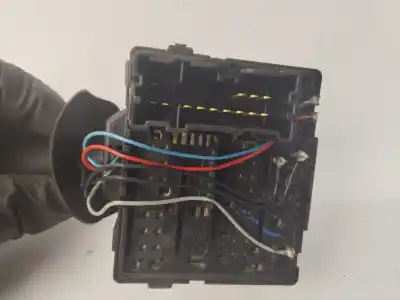 Pezzo di ricambio per auto di seconda mano comando pulito per renault clio iv limited riferimenti oem iam e1109572  