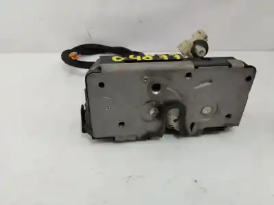 Second-hand car spare part front right door lock for opel corsa e selection ecoflex oem iam references 13431840  