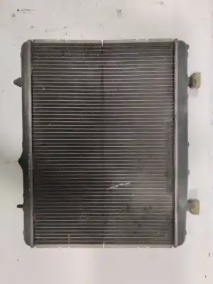 Pezzo di ricambio per auto di seconda mano RADIATORE D ACQUA per CITROEN C3 PICASSO  Riferimenti OEM IAM 9685852680  