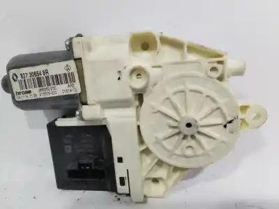 Peça sobressalente para automóvel em segunda mão motor elevador vidro traseiro direito por renault clio iv clio iv referências oem iam 0130822331  