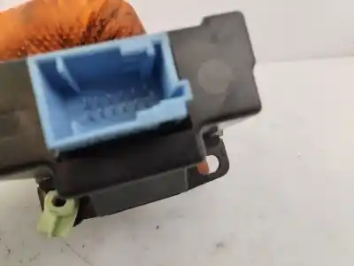 Pezzo di ricambio per auto di seconda mano freno di stazionamento elettrico per renault scenic ii adventure by coronel tapiocca riferimenti oem iam   