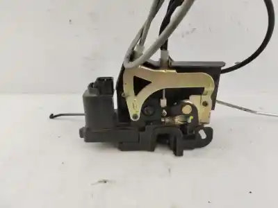 Second-hand car spare part left front door lock for ssangyong actyon 200 xdi oem iam references   
