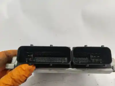 Peça sobressalente para automóvel em segunda mão centralina de motor uce por volkswagen passat berlina (3b2) comfortline referências oem iam 038906019bj