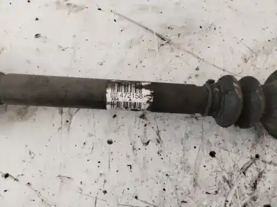 Автозапчастина б/у передня права трансмісія для RENAULT SCENIC II Grand Confort Dynamique 101 CV / 74 KW Посилання на OEM IAM 8200472158  