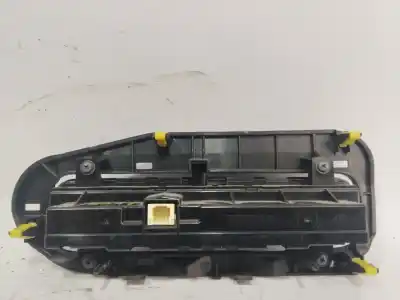 Peça sobressalente para automóvel em segunda mão comando de sofagem (chauffage / ar condicionado) por toyota auris hybrid active referências oem iam 5546802030  