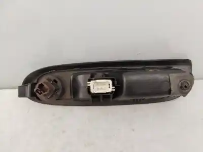 Автозапчастина б/у передній правий віконний вимикач для renault clio ii fase ii (b/cb0) authentique посилання на oem iam 8200084005e  