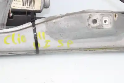 Pezzo di ricambio per auto di seconda mano Alzacristalli Anteriore Sinistro per RENAULT CLIO III Extreme 106 CV / 78 KW Riferimenti OEM IAM 8200843592   Pezzo di ricambio per auto di seconda mano Alzacristalli Anteriore Sinistro per RENAULT CLIO III Extreme 106 CV / 78 KW Riferimenti OEM IAM 8200843592