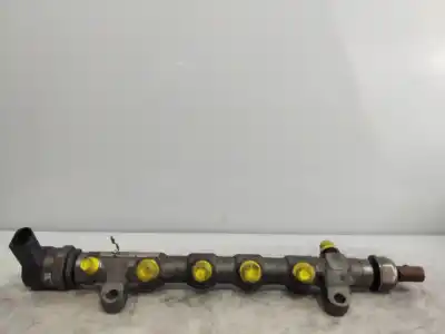 Recambio de automóvil de segunda mano de RAMPA INYECTORA para VOLKSWAGEN TOURAN (1T3)  referencias OEM IAM 03L130089P  
