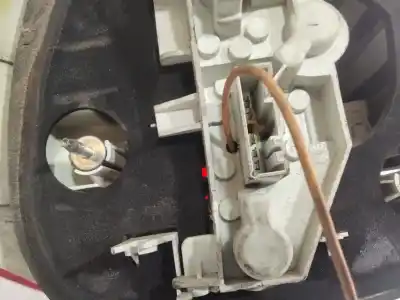 Peça sobressalente para automóvel em segunda mão farolim traseiro direito por bmw serie 1 berlina (e81/e87) 116d referências oem iam 