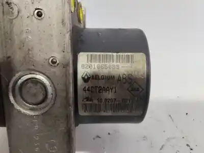 Pezzo di ricambio per auto di seconda mano abs per renault twingo authentique riferimenti oem iam 8201065089  