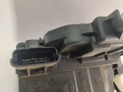 Second-hand car spare part left front door lock for nissan note (e11e) acenta oem iam references   