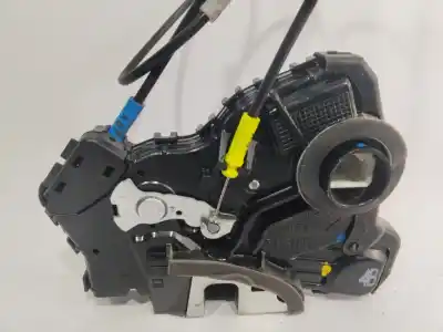 Tweedehands auto-onderdeel DEURSLOT RECHTS VOOR voor TOYOTA AURIS  OEM IAM-referenties A084219  