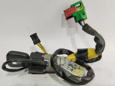 Pièce détachée automobile d'occasion Commutateur D'allumage pour CITROEN CITROËN C3 I (FC_, FN_) 1.4 HDI CITROËN C3 I (FC_. FN_) 1.4 HDi Références OEM IAM   