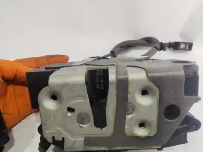 Peça sobressalente para automóvel em segunda mão fechadura da porta dianteira direita por ford focus lim. (cb8) trend referências oem iam 921760101  