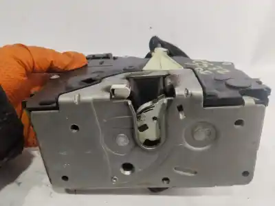 Second-hand car spare part left front door lock for opel corsa e (x15) 1.4 turbo (08, 68) oem iam references 13431841