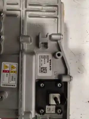 Piesă de schimb auto la mâna a doua BATERIE pentru VOLVO XC 40  Referințe OEM IAM 32223784  