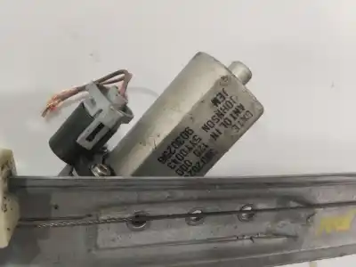Second-hand car spare part passenger side right window regulator for dacia duster ambiance 4x2 oem iam references 9030256