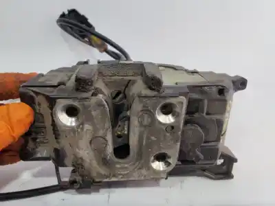 Peça sobressalente para automóvel em segunda mão fechadura da porta dianteira esquerda por renault clio iii confort dynamique referências oem iam 