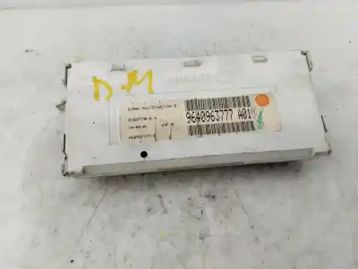Pièce détachée automobile d'occasion ÉCRAN MULTIFONCTIONS pour PEUGEOT 307 (S1)  Références OEM IAM 9640963777  