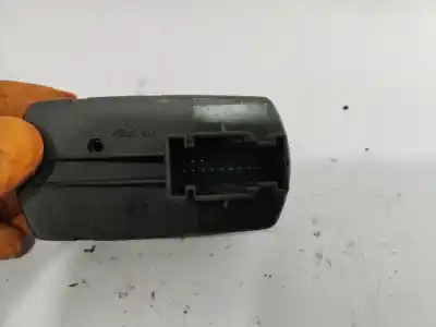 Peça sobressalente para automóvel em segunda mão botão / interruptor elevador vidro dianteiro esquerdo por opel corsa d ´´111 years´´ referências oem iam 13258522ad