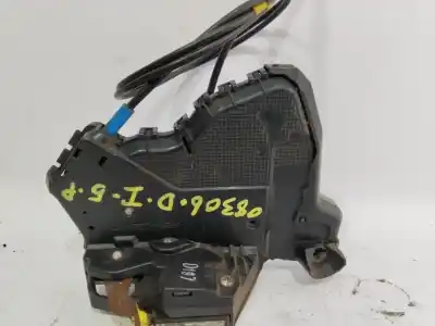 Second-hand car spare part left front door lock for toyota auris (e18) toyota auris oem iam references 6904002210  