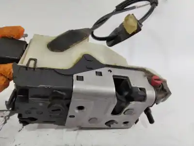 Peça sobressalente para automóvel em segunda mão Fechadura Da Porta Traseira Direita por PEUGEOT 208 Access Referências OEM IAM 9812501380  