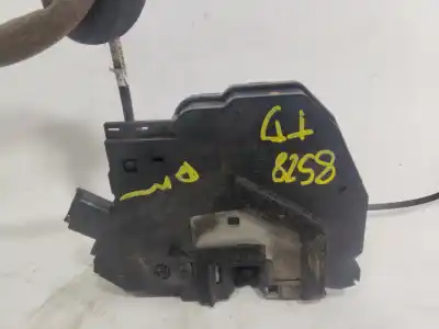 Peça sobressalente para automóvel em segunda mão fechadura da porta traseira direita por renault captur adventure referências oem iam 825005865r