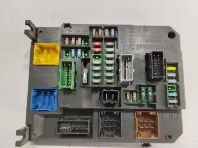 Second-hand car spare part fuse box unit for citroen c4 lim. business oem iam references 96554748000  