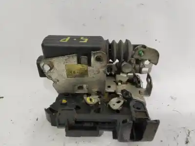 Second-hand car spare part left front door lock for dacia duster ambiance 4x2 oem iam references 805038137r  