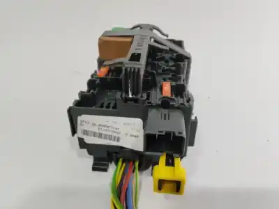 Second-hand car spare part fuse box unit for opel combo cargo (e) basis carga incrementada xl 130 cv / 96 kw oem iam references 9806192580