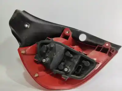 Second-hand car spare part right tailgate light for renault clio iii authentique oem iam references 89035080  