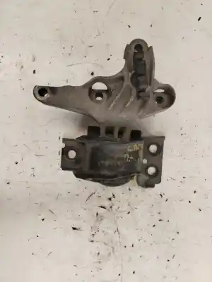 Second-hand car spare part engine support for renault captur s-edition 150 cv / 110 kw oem iam references 112845638r  