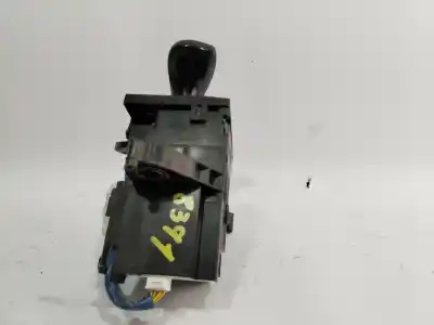 Second-hand car spare part gear lever knob for toyota auris hybrid active oem iam references 750583lhd