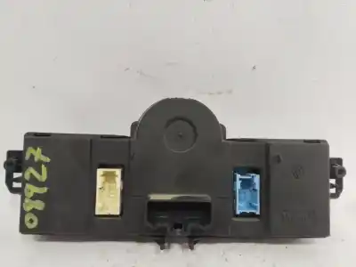 Second-hand car spare part climate control for renault clio iii confort dynamique oem iam references 8200296683  