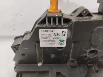 Pezzo di ricambio per auto di seconda mano serratura porta anteriore sinistra per opel corsa d color edition riferimenti oem iam 13431841