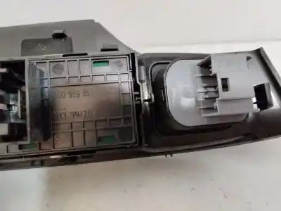 Автозапчастина б/у передні вікний вмикач для seat leon (kl1) style посилання на oem iam 5g0959857e  